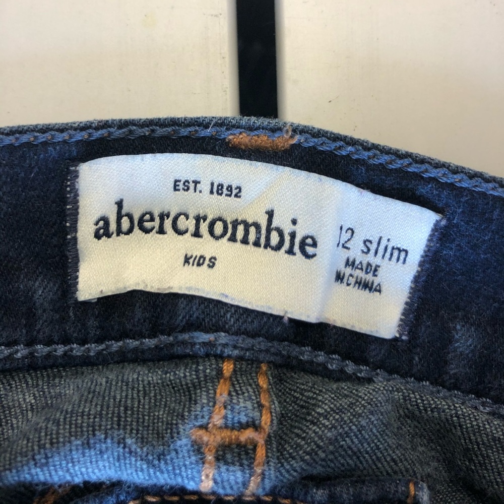 Abercrombie Girls- The A & F Super Skinny. 12 Slim
